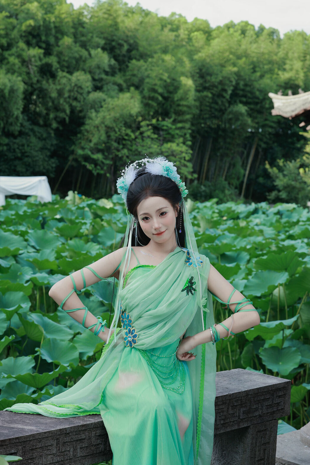 YiTuYu艺图语 Vol.10027 Xiao U (37P)