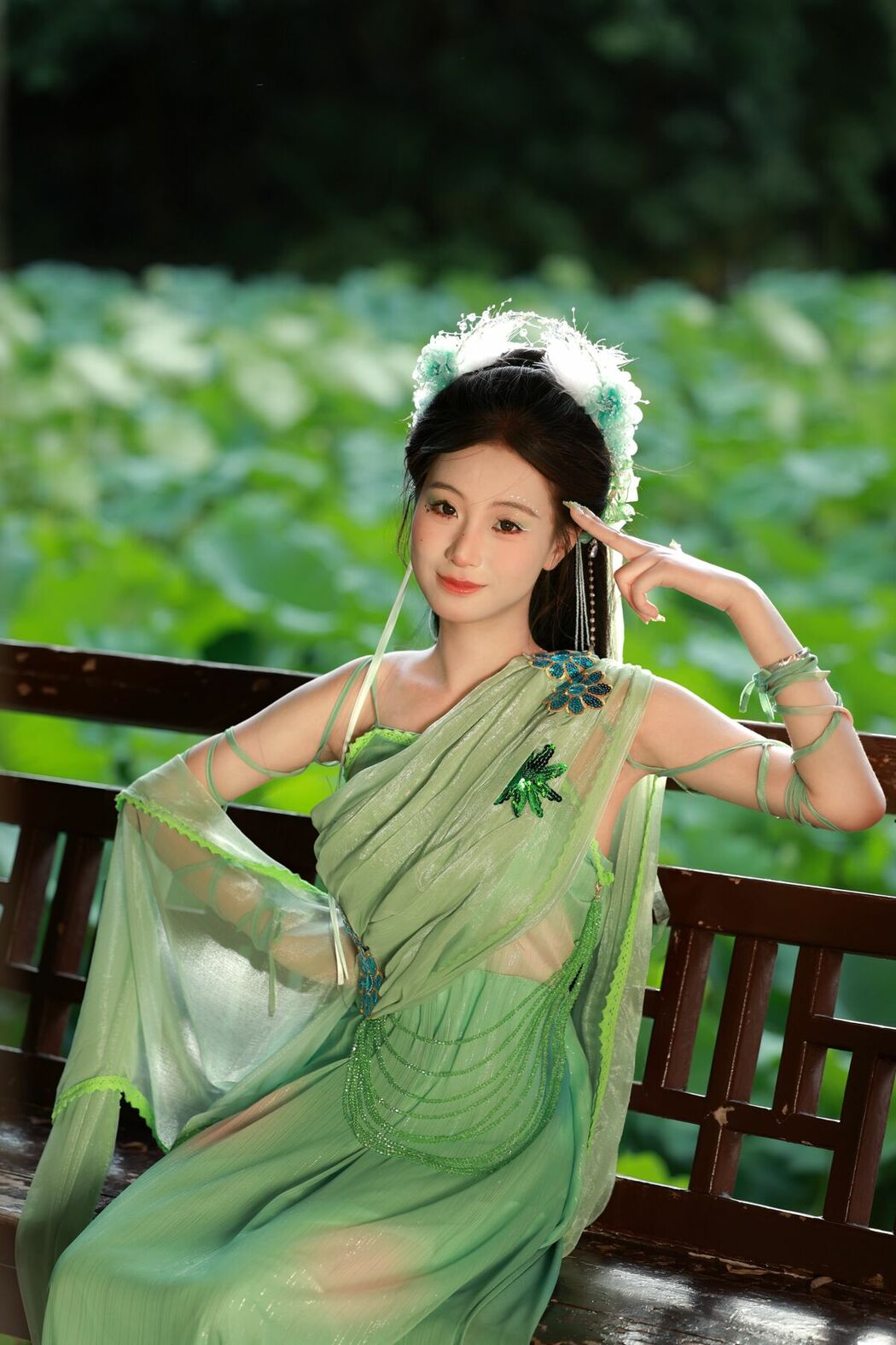 YiTuYu艺图语 Vol.10027 Xiao U (37P)