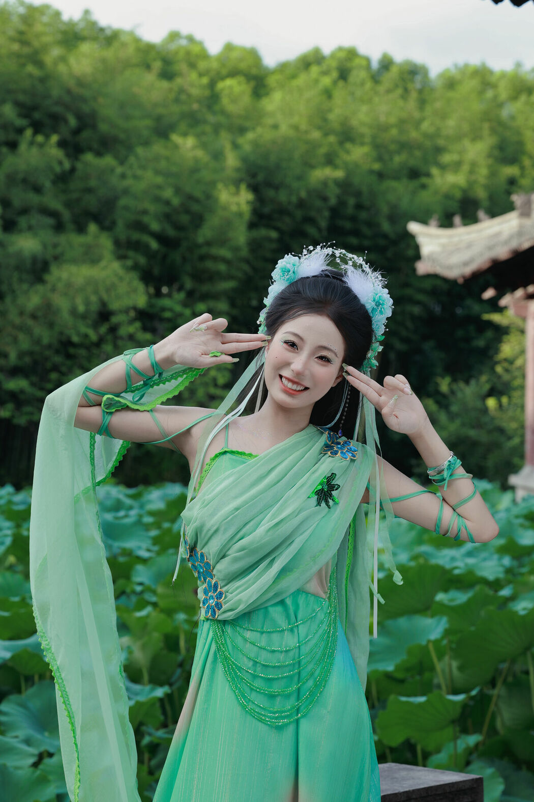 YiTuYu艺图语 Vol.10027 Xiao U (37P)