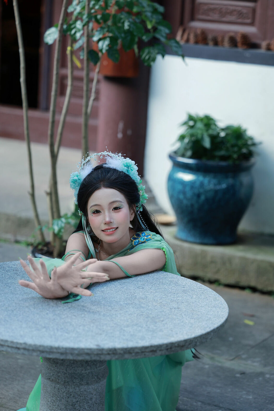 YiTuYu艺图语 Vol.10027 Xiao U (37P)