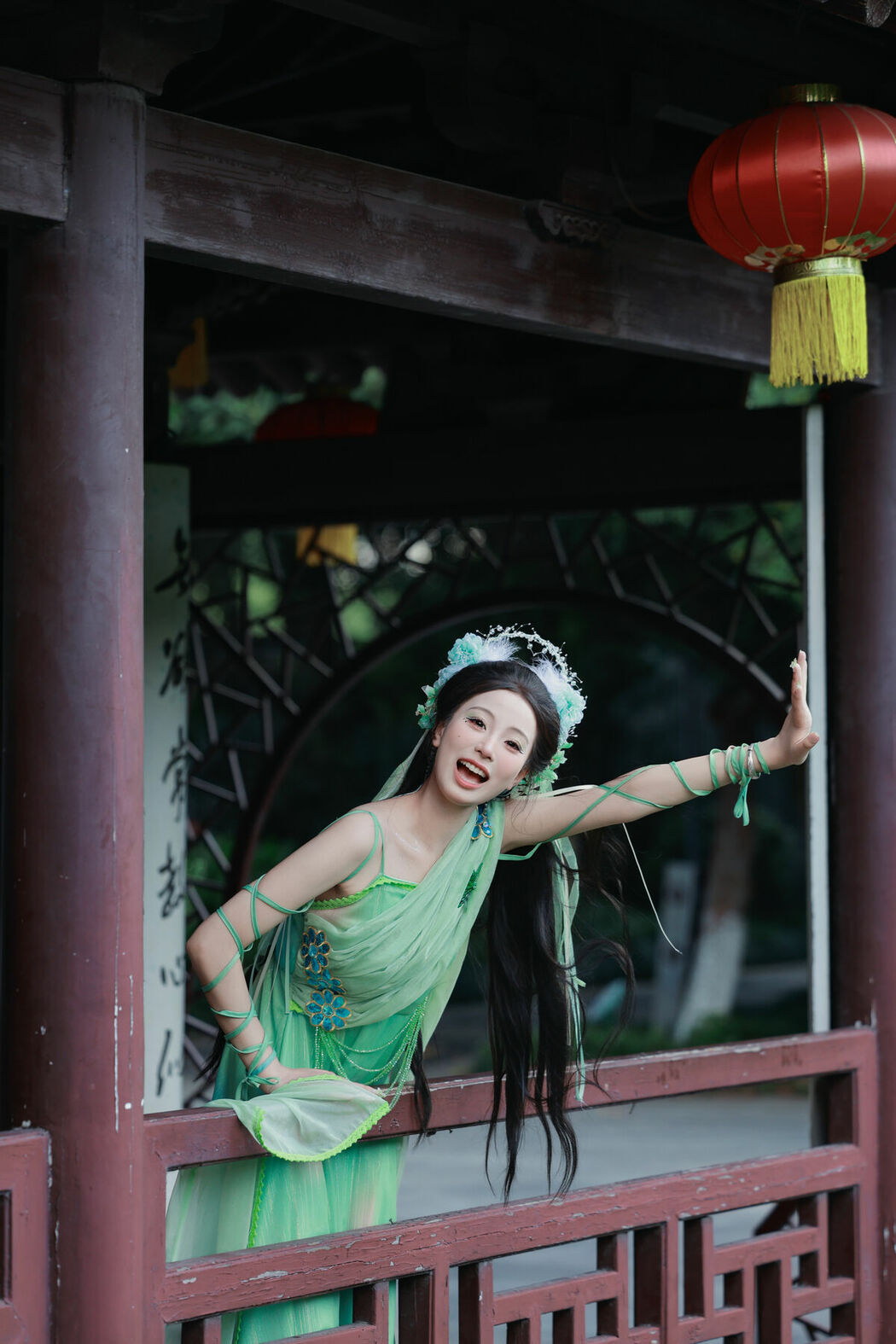 YiTuYu艺图语 Vol.10027 Xiao U (37P)