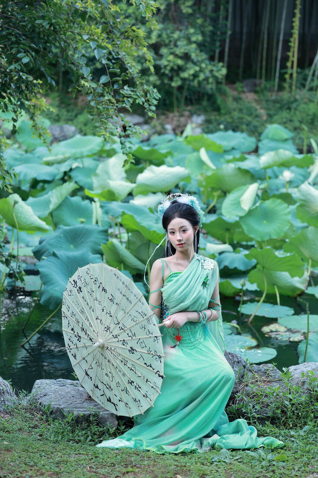 YiTuYu艺图语 Vol.10027 Xiao U (37P)