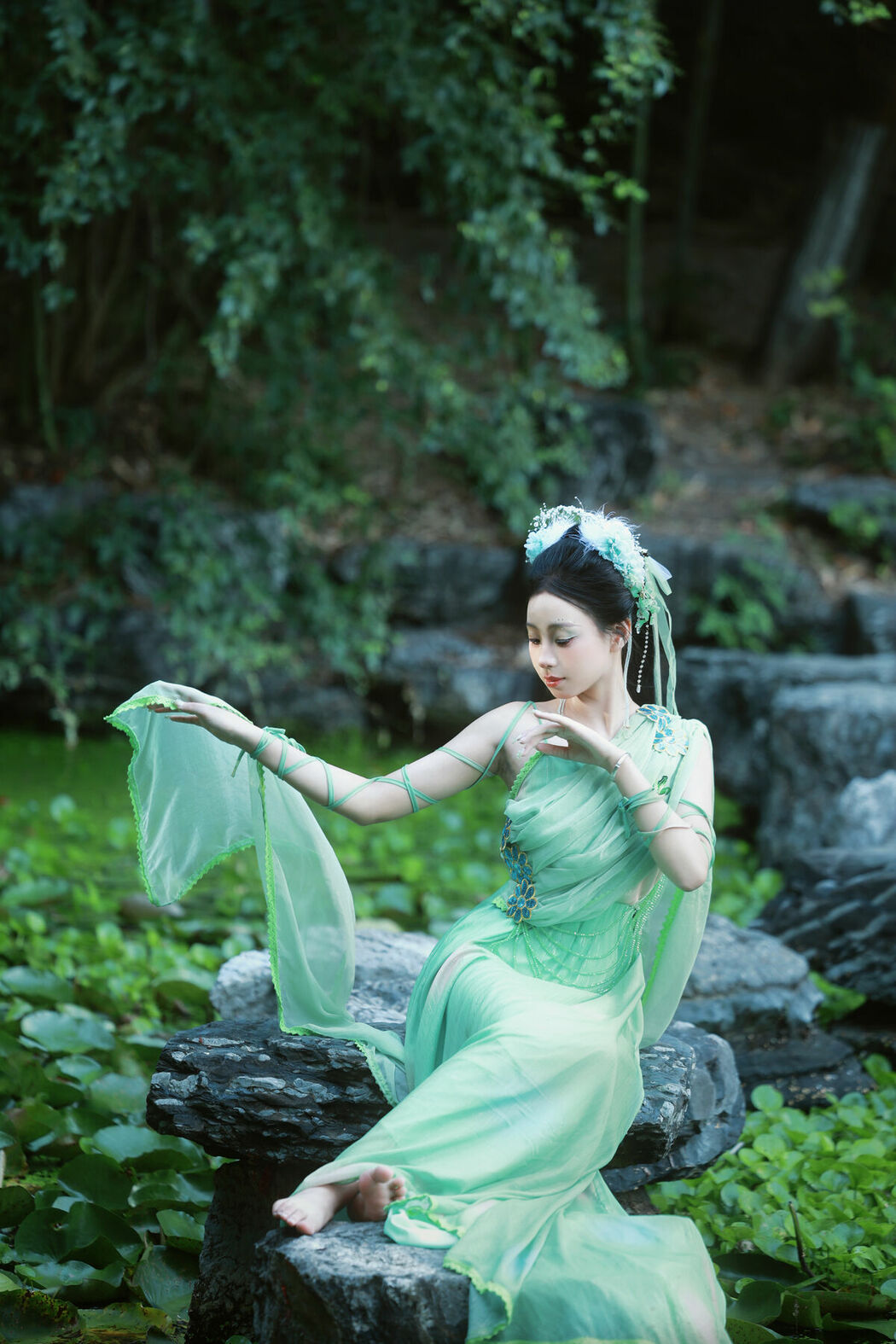 YiTuYu艺图语 Vol.10027 Xiao U (37P)