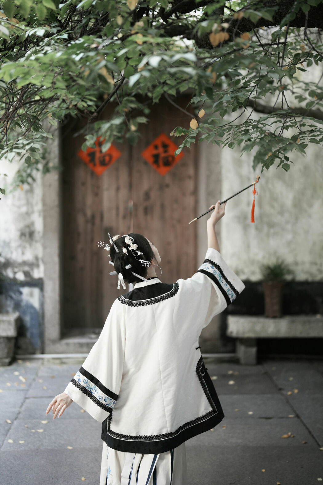 YiTuYu艺图语 Vol.10030 Luo Ning Tang (28P)