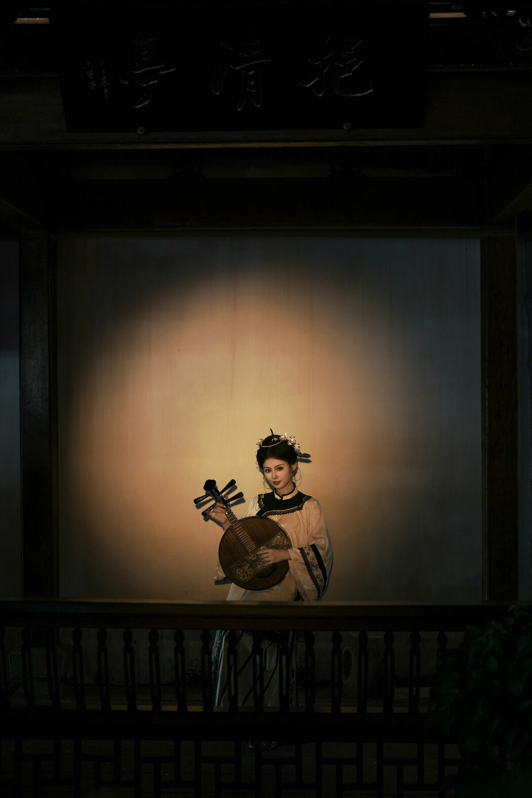 YiTuYu艺图语 Vol.10030 Luo Ning Tang (28P)