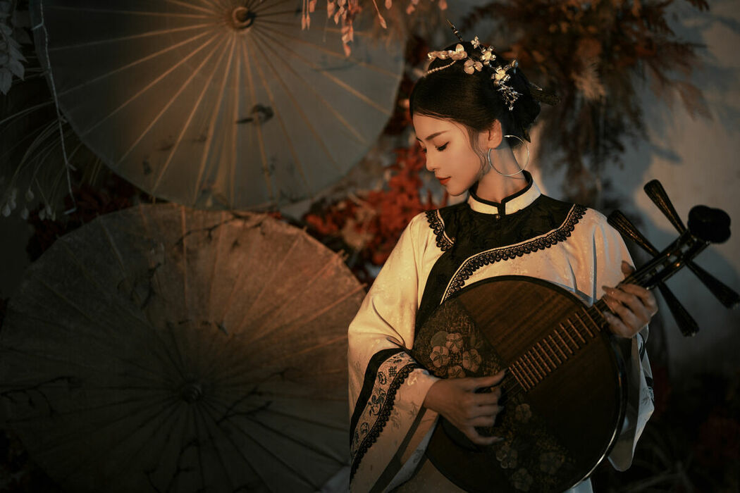 YiTuYu艺图语 Vol.10030 Luo Ning Tang (28P)