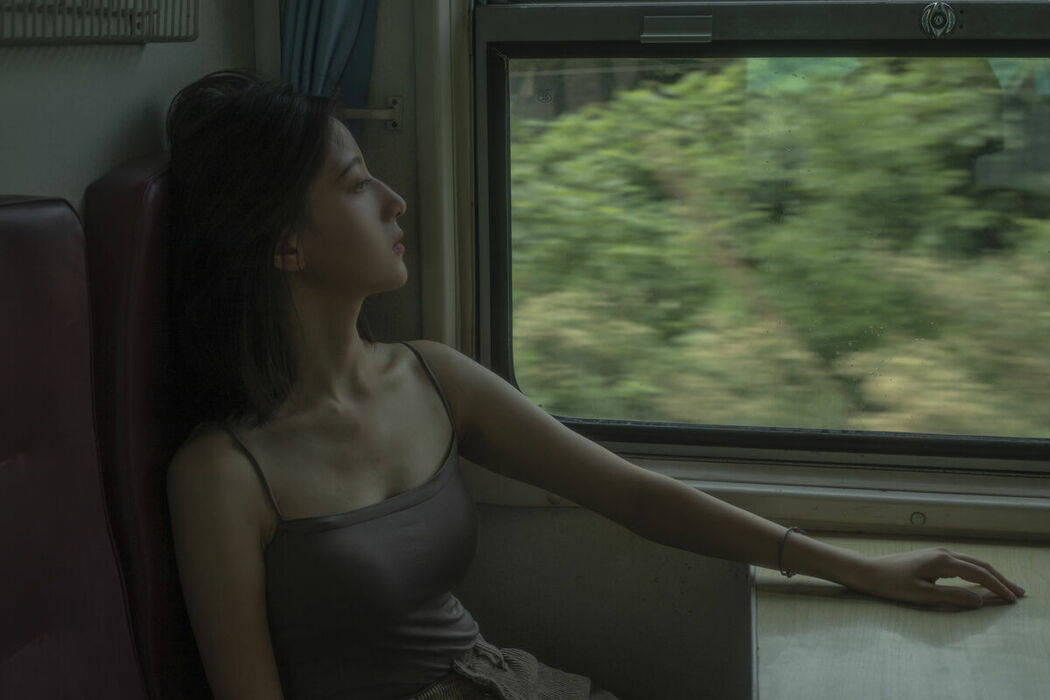 YiTuYu艺图语 Vol.10029 Yi Zhi Song Song (17P)