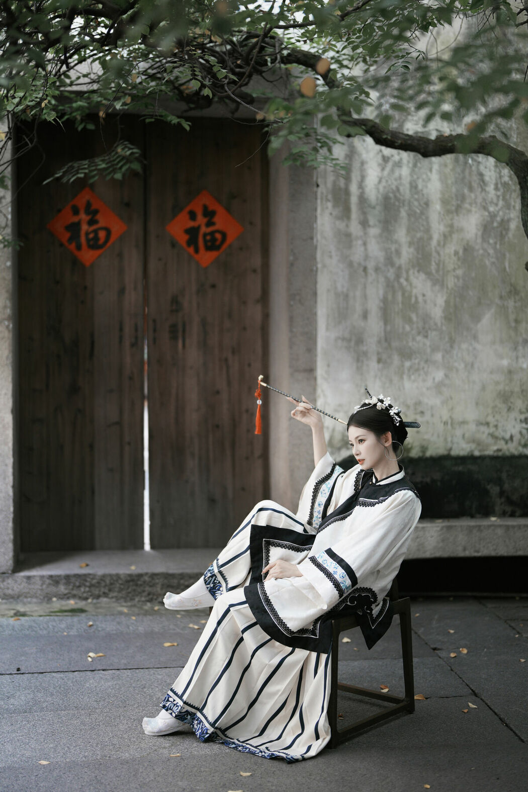 YiTuYu艺图语 Vol.10030 Luo Ning Tang (28P)