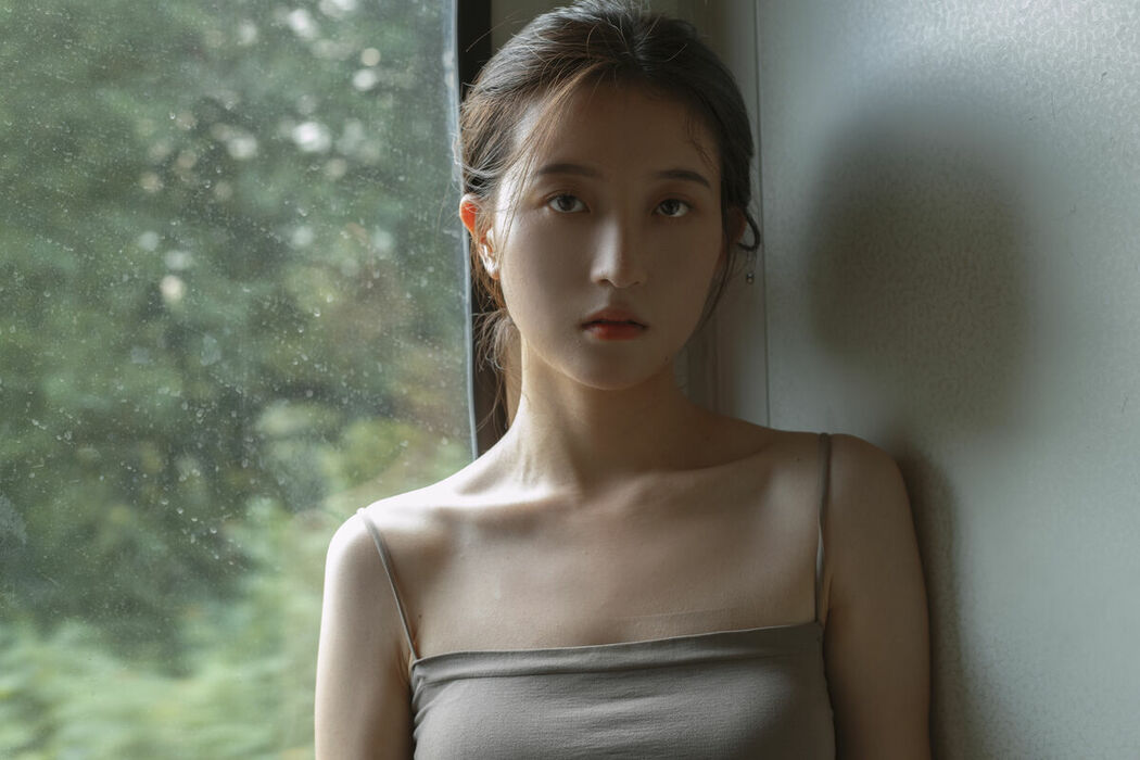 YiTuYu艺图语 Vol.10029 Yi Zhi Song Song (17P)