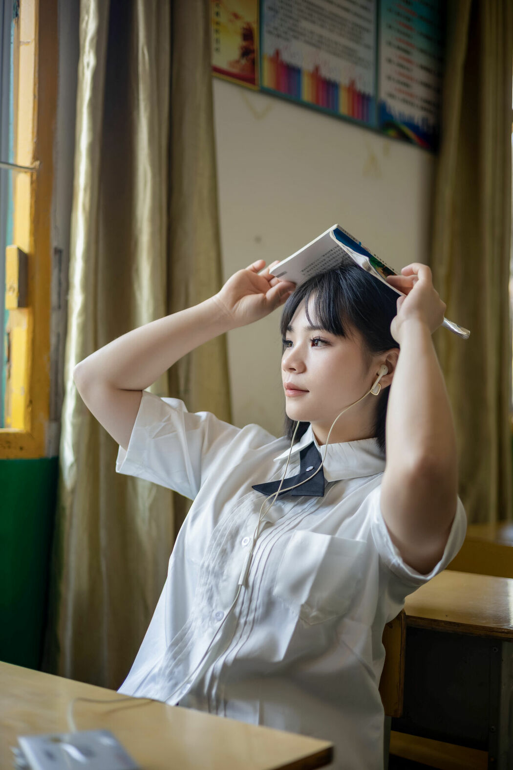 YiTuYu艺图语 Vol.10028 Xue Hua (33P)