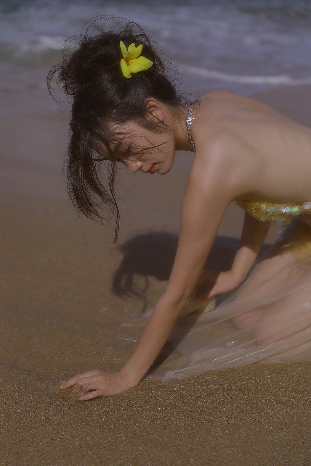 YiTuYu艺图语 Vol.10031 Liu Liu (20P)