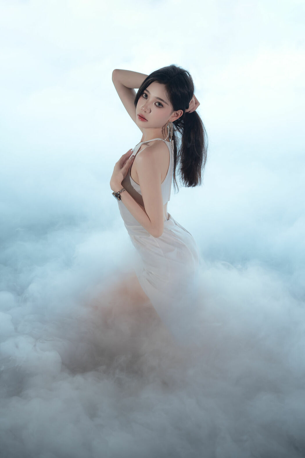 YiTuYu艺图语 Vol.10032 Lu Lu (14P)