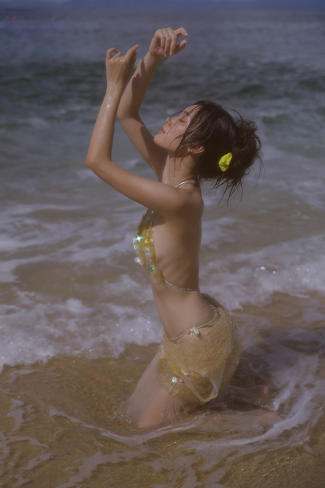 YiTuYu艺图语 Vol.10031 Liu Liu (20P)