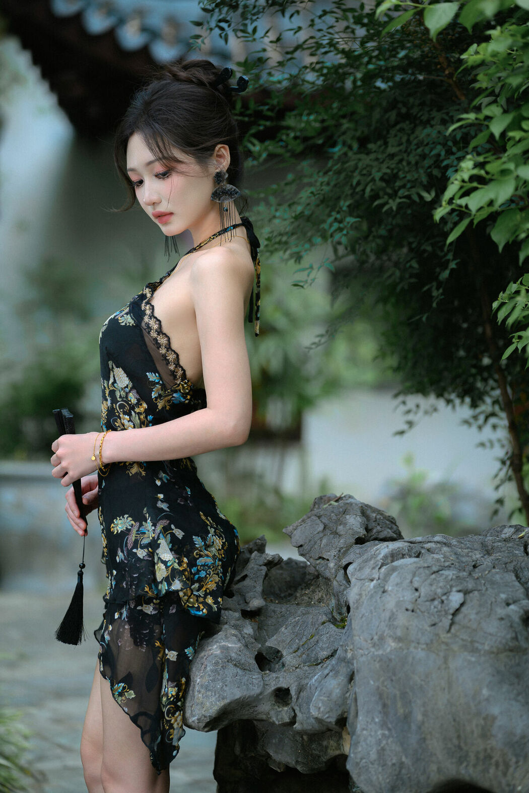 YiTuYu艺图语 Vol.10037 Jin Jin A (25P)