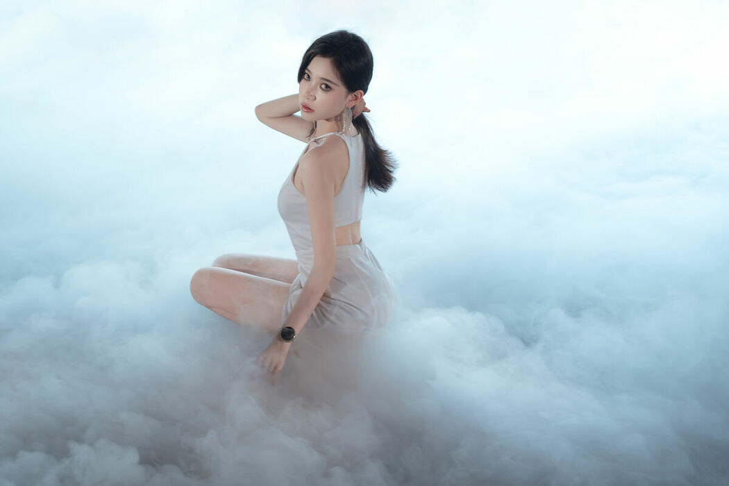 YiTuYu艺图语 Vol.10032 Lu Lu (14P)