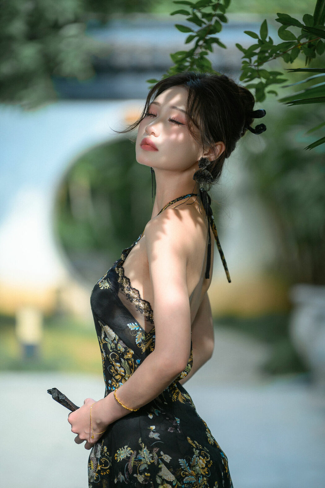 YiTuYu艺图语 Vol.10037 Jin Jin A (25P)