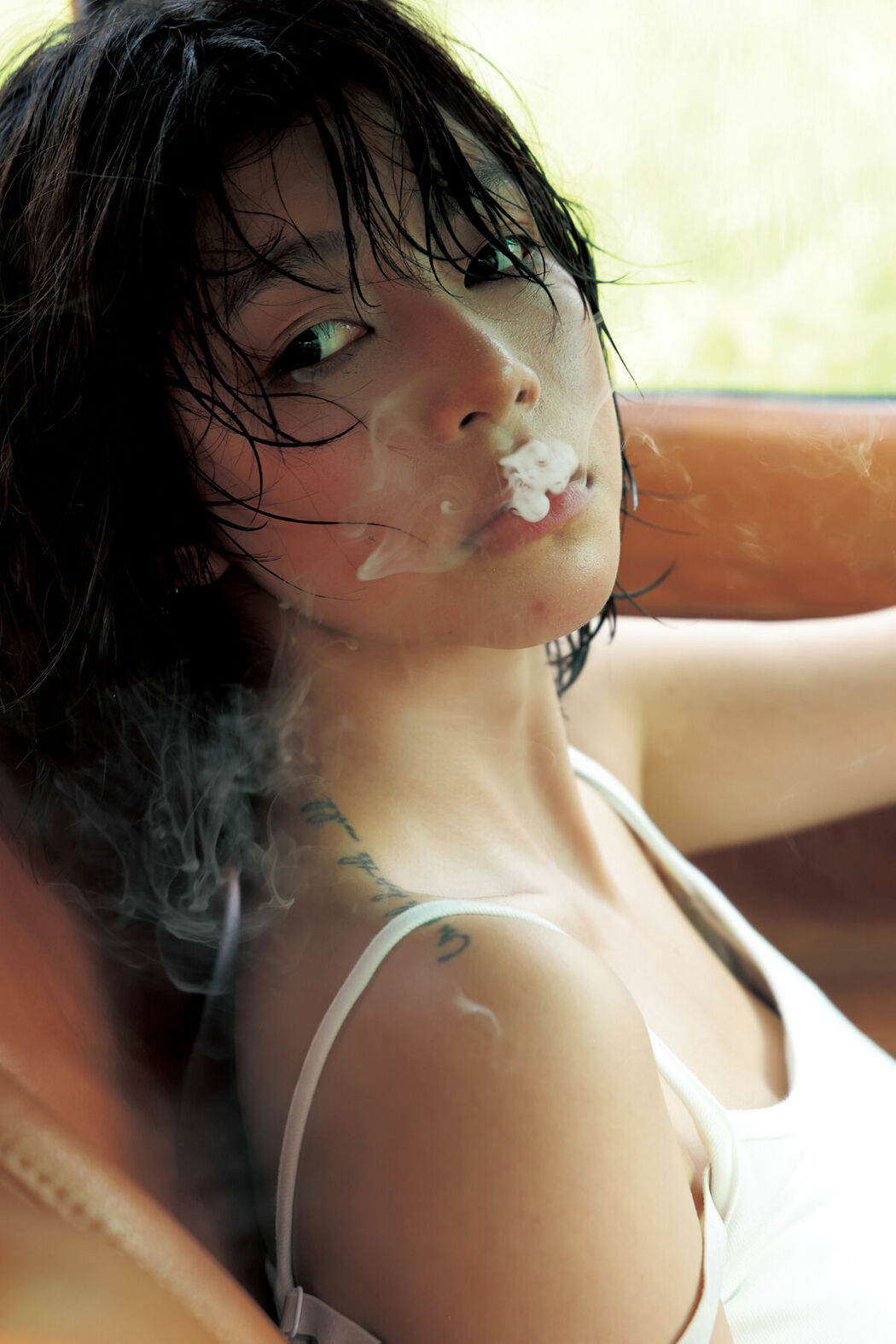 YiTuYu艺图语 Vol.10041 BiuBiu Shi Ke Ai (15P)