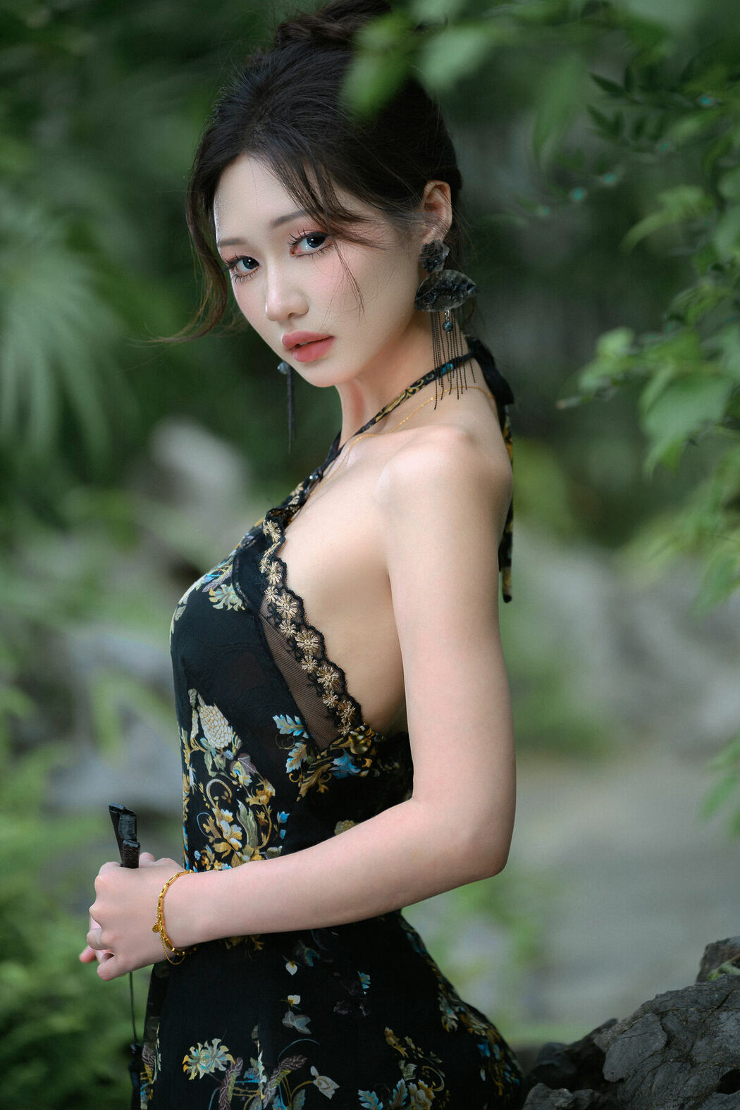 YiTuYu艺图语 Vol.10037 Jin Jin A (25P)