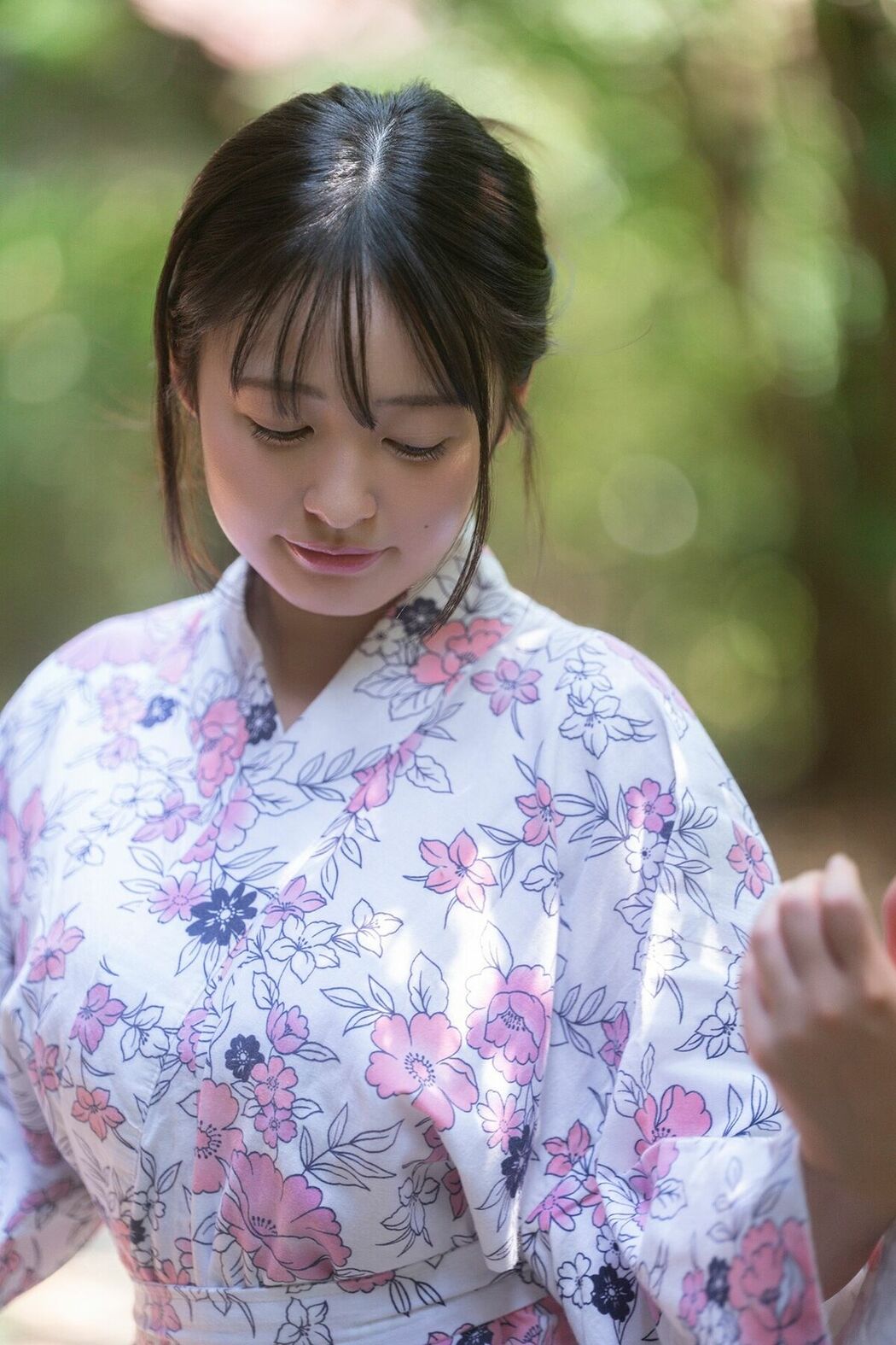 JP Miu Shirahama 白濱美兎 – FLASHデジタル写真集 何度でもここに来よう (72P)