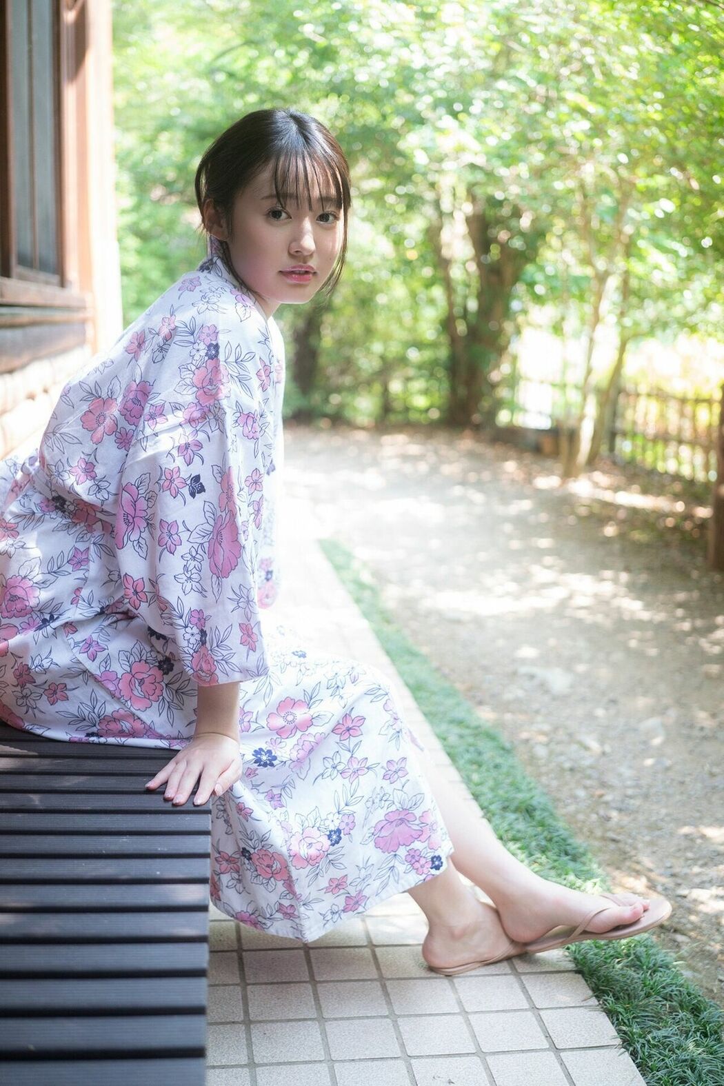 JP Miu Shirahama 白濱美兎 – FLASHデジタル写真集 何度でもここに来よう (72P)
