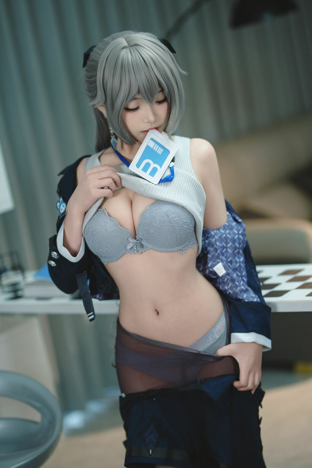 Coser@Bangni邦尼 – 布洛妮娅 崩坏 (88P – 7V)