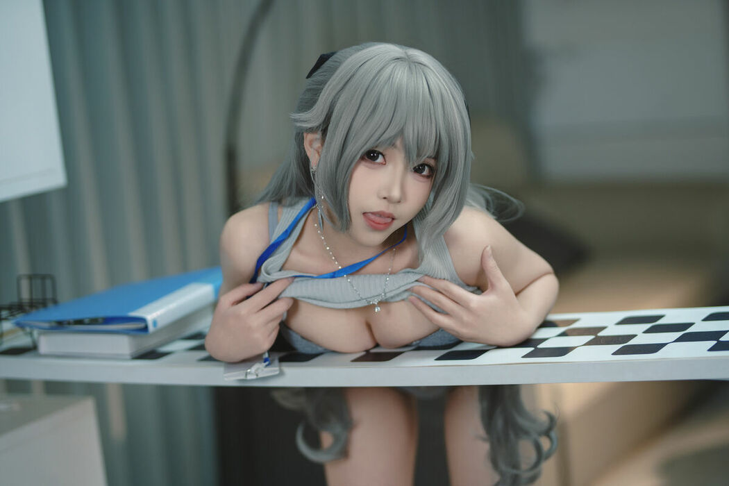 Coser@Bangni邦尼 – 布洛妮娅 崩坏 (88P – 7V)