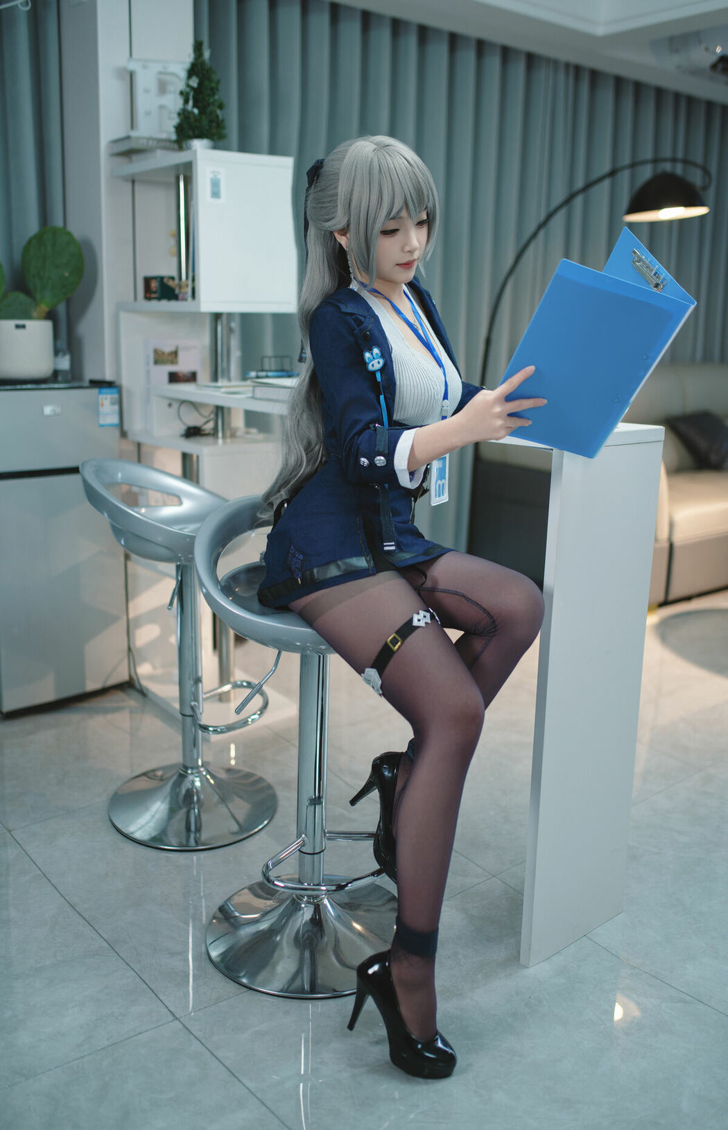 Coser@Bangni邦尼 – 布洛妮娅 崩坏 (88P – 7V)