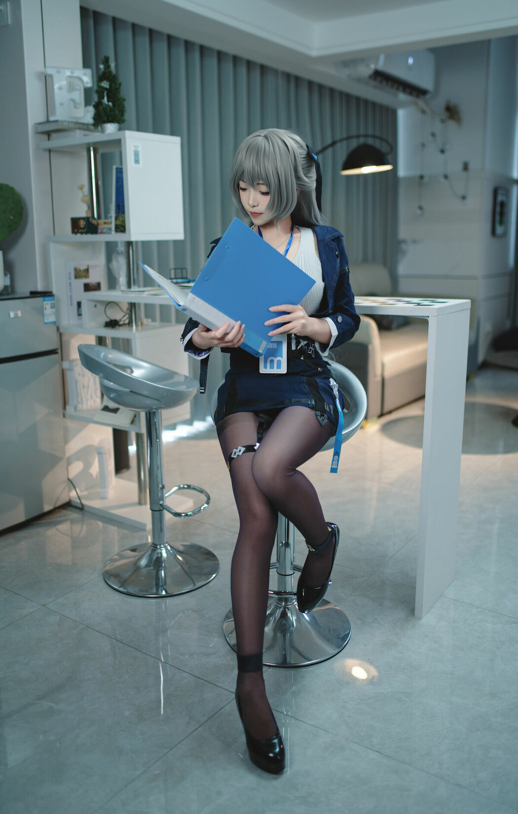 Coser@Bangni邦尼 – 布洛妮娅 崩坏 (88P – 7V)