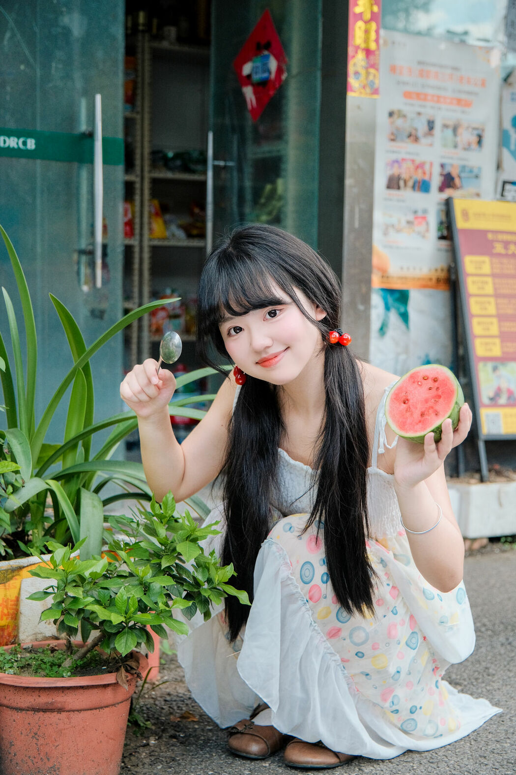 YiTuYu艺图语 Vol.10046 Xiao Li Hua Er (32P)