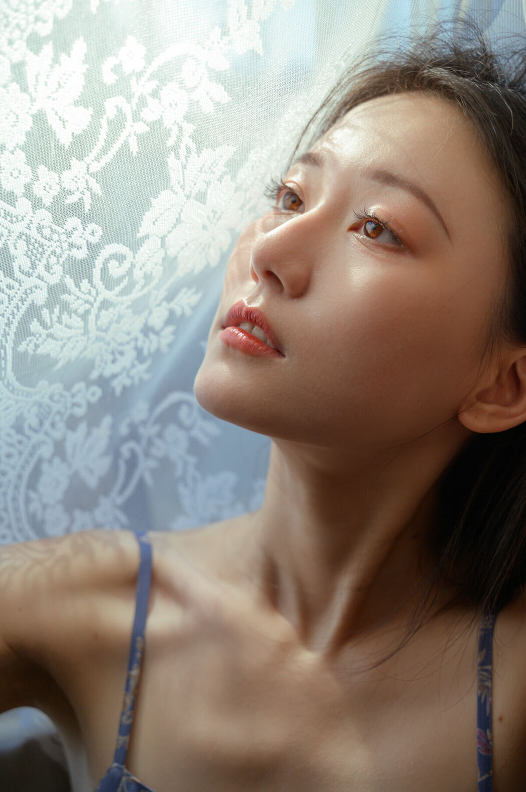 YiTuYu艺图语 Vol.10043 Xiao Yue (24P)