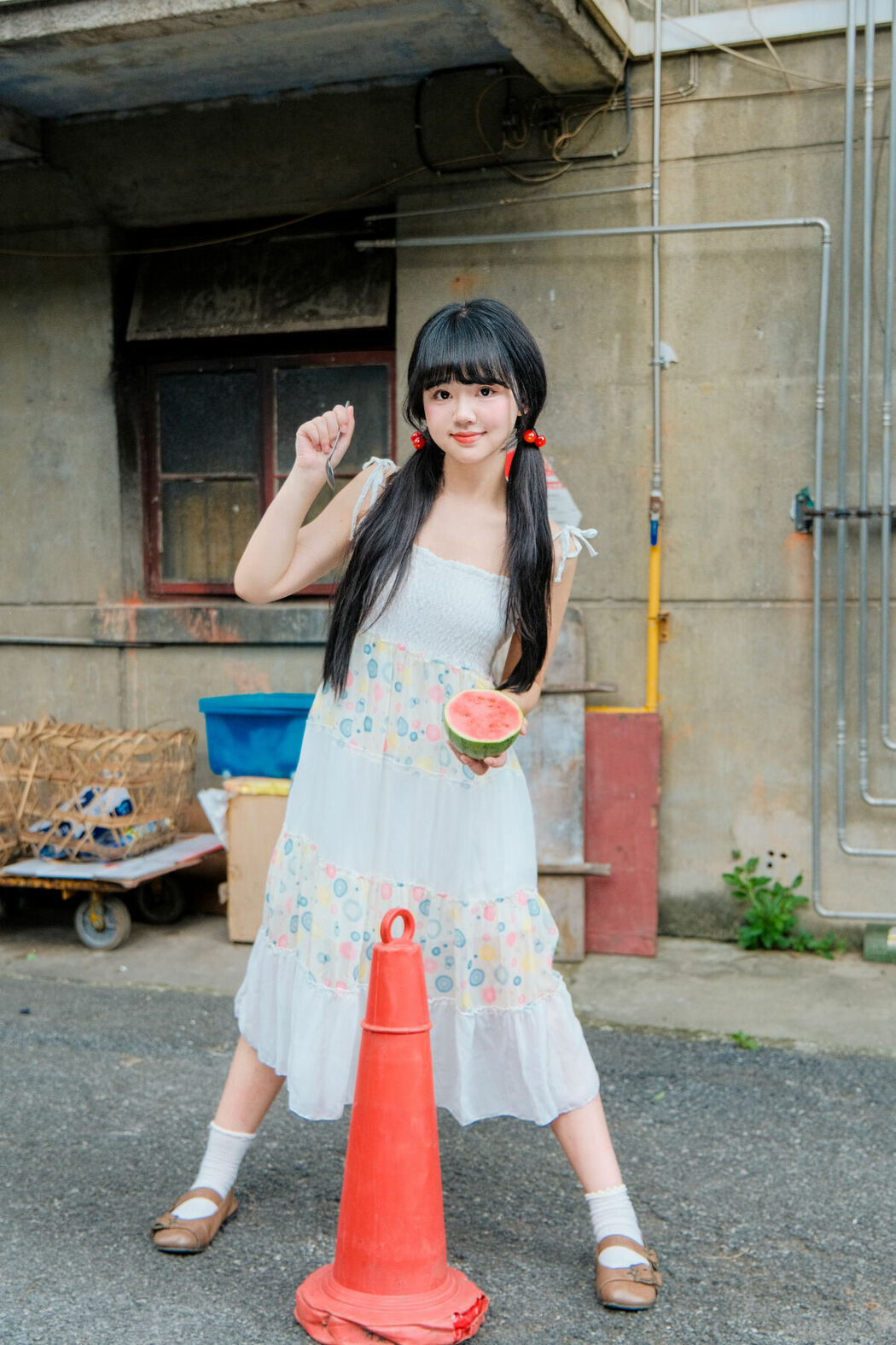 YiTuYu艺图语 Vol.10046 Xiao Li Hua Er (32P)