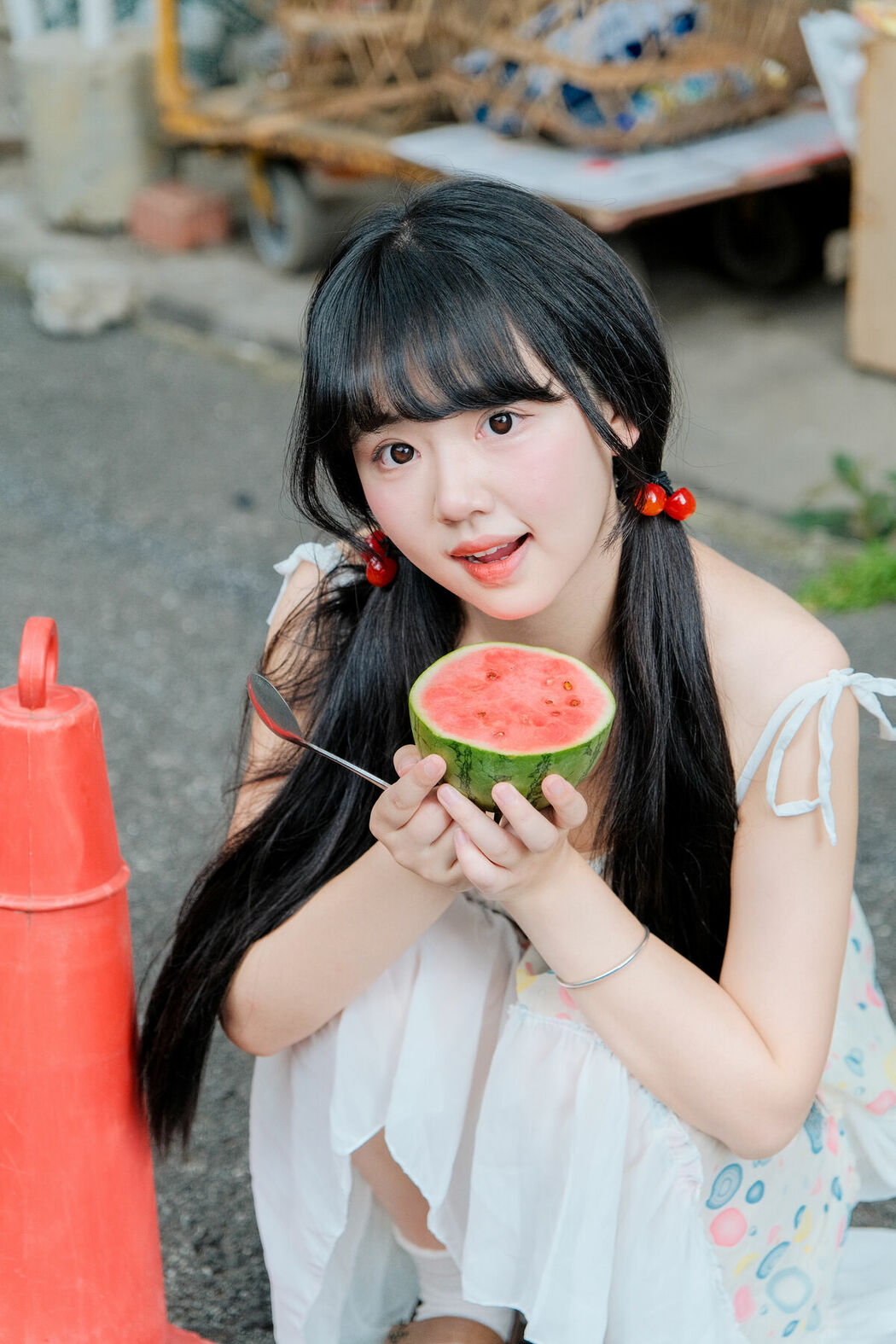 YiTuYu艺图语 Vol.10046 Xiao Li Hua Er (32P)