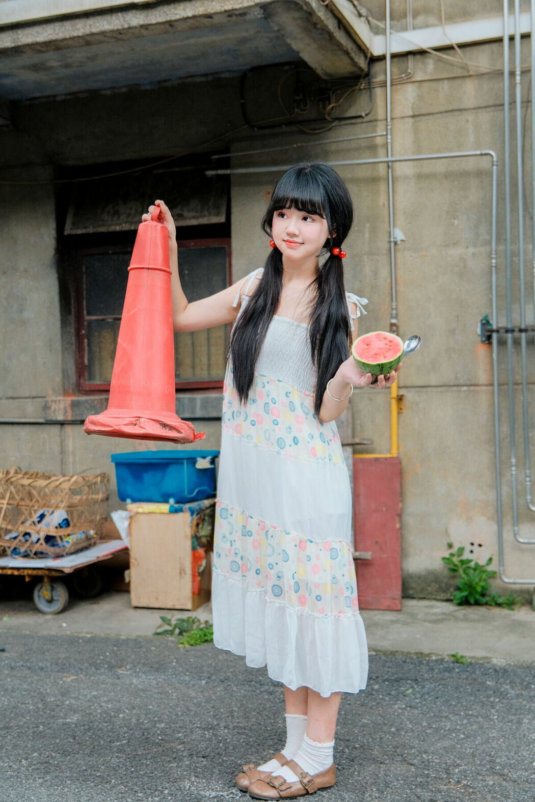 YiTuYu艺图语 Vol.10046 Xiao Li Hua Er (32P)