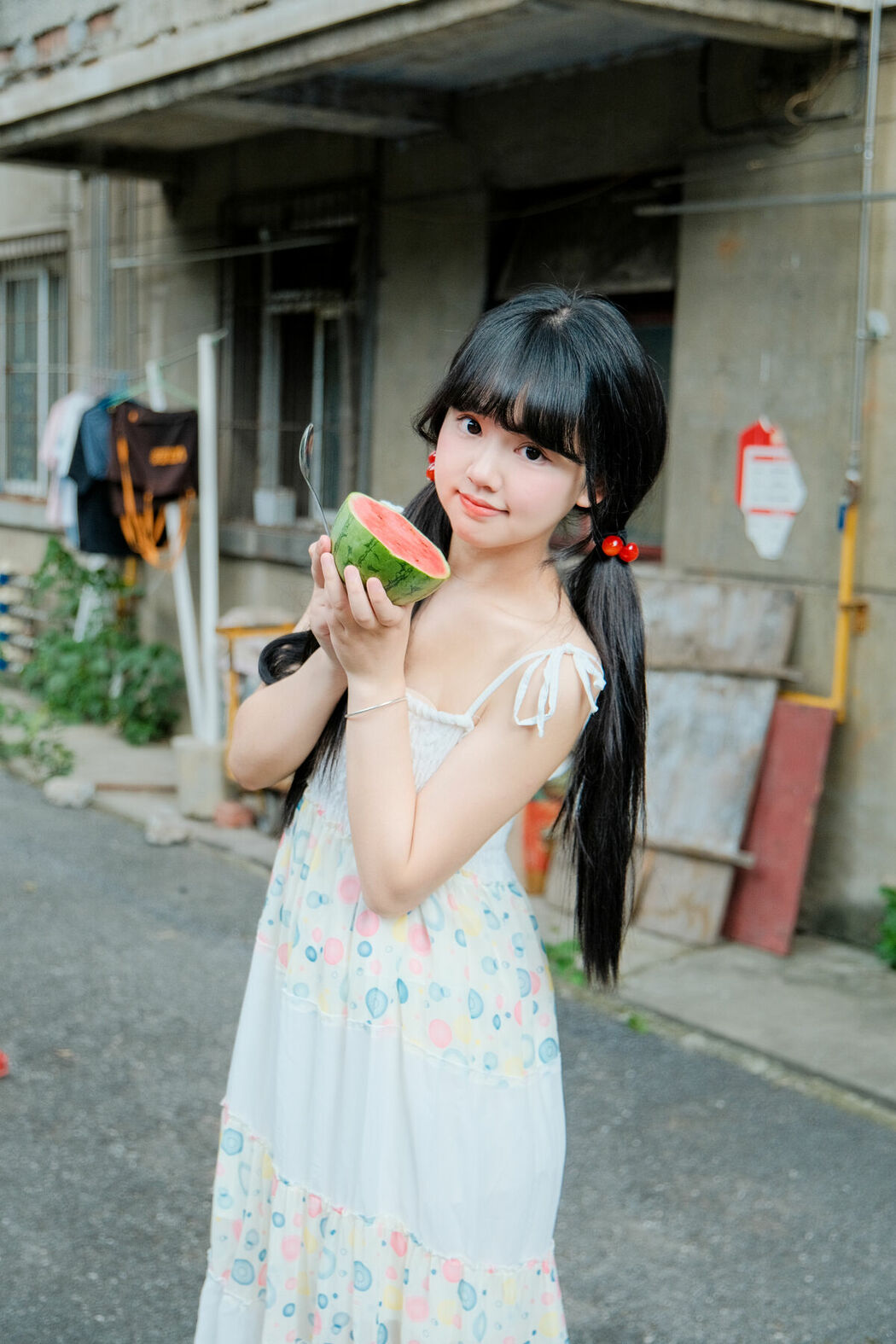 YiTuYu艺图语 Vol.10046 Xiao Li Hua Er (32P)