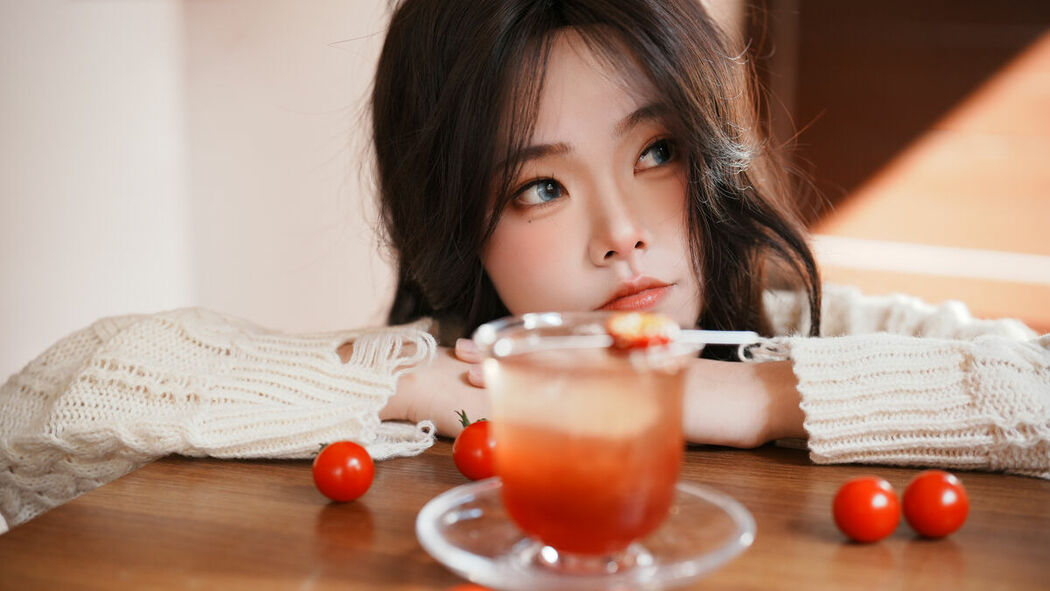 YiTuYu艺图语 Vol.10049 Le Di (14P)