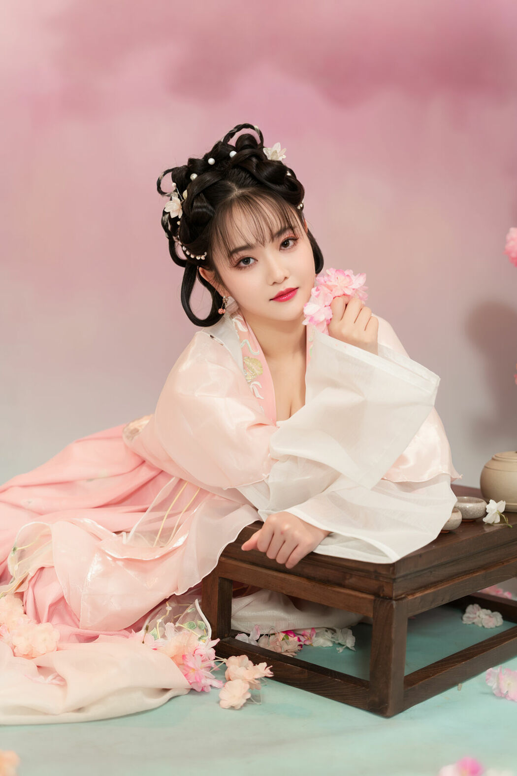 YiTuYu艺图语 Vol.10051 Zhu Ge (22P)