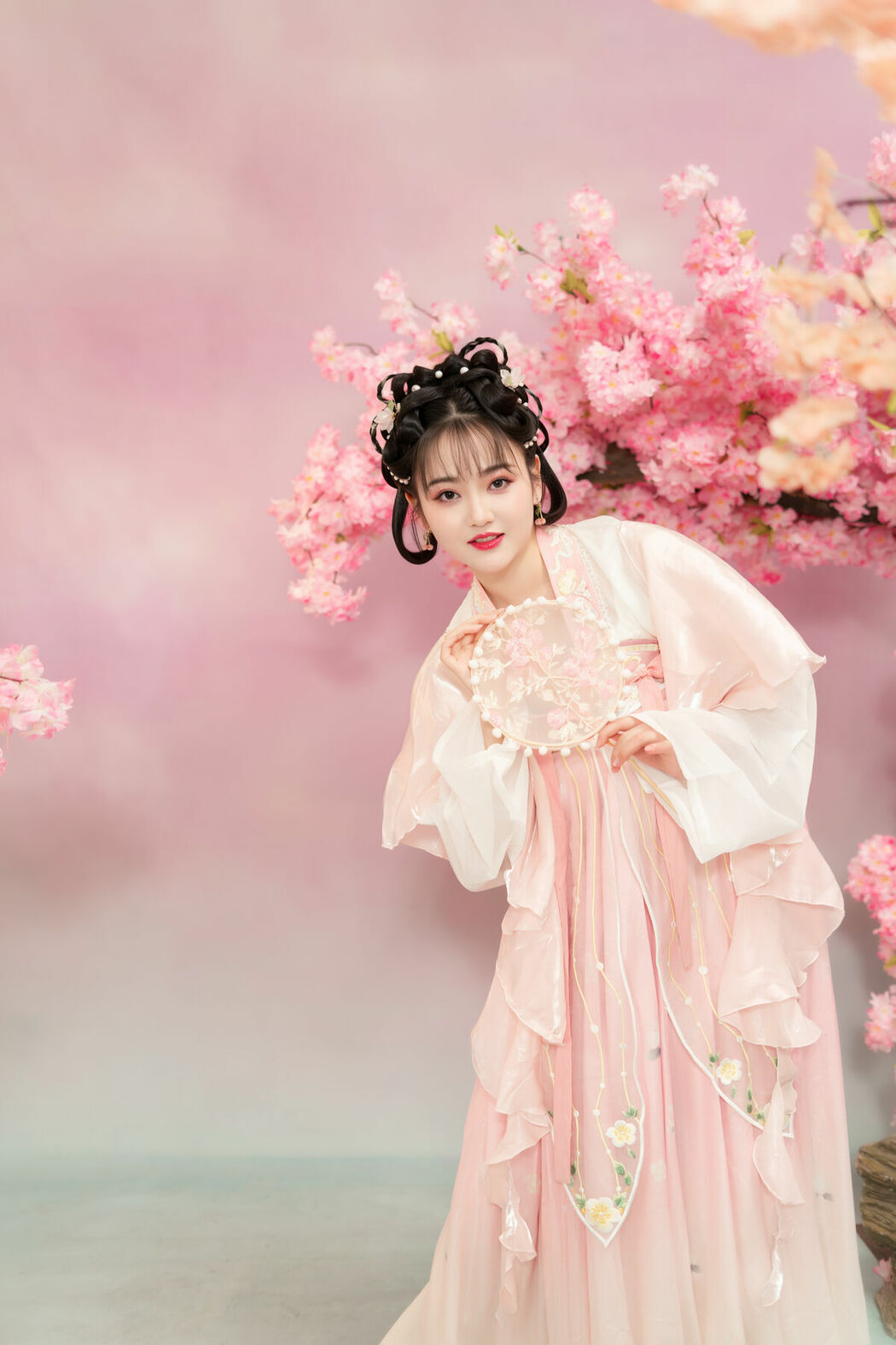 YiTuYu艺图语 Vol.10051 Zhu Ge (22P)