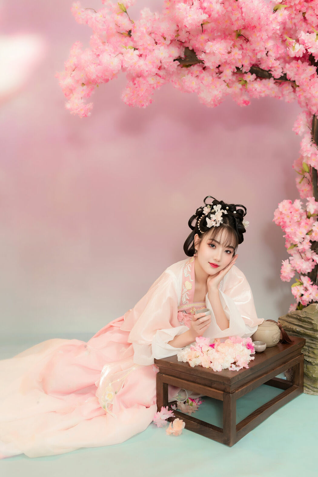 YiTuYu艺图语 Vol.10051 Zhu Ge (22P)