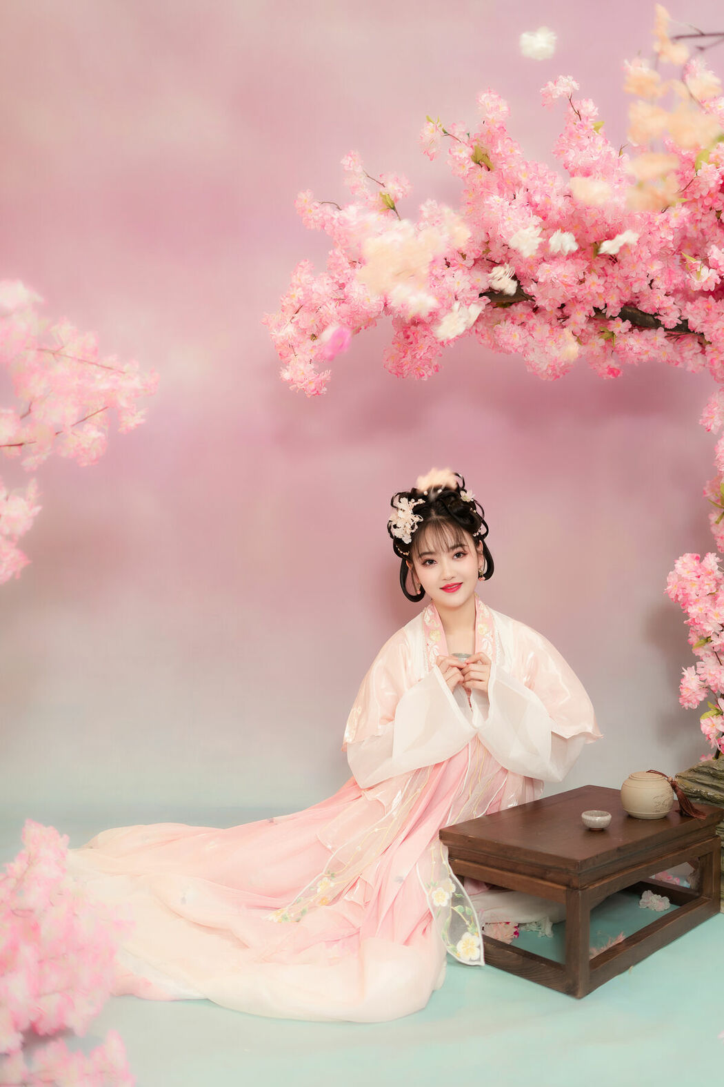 YiTuYu艺图语 Vol.10051 Zhu Ge (22P)
