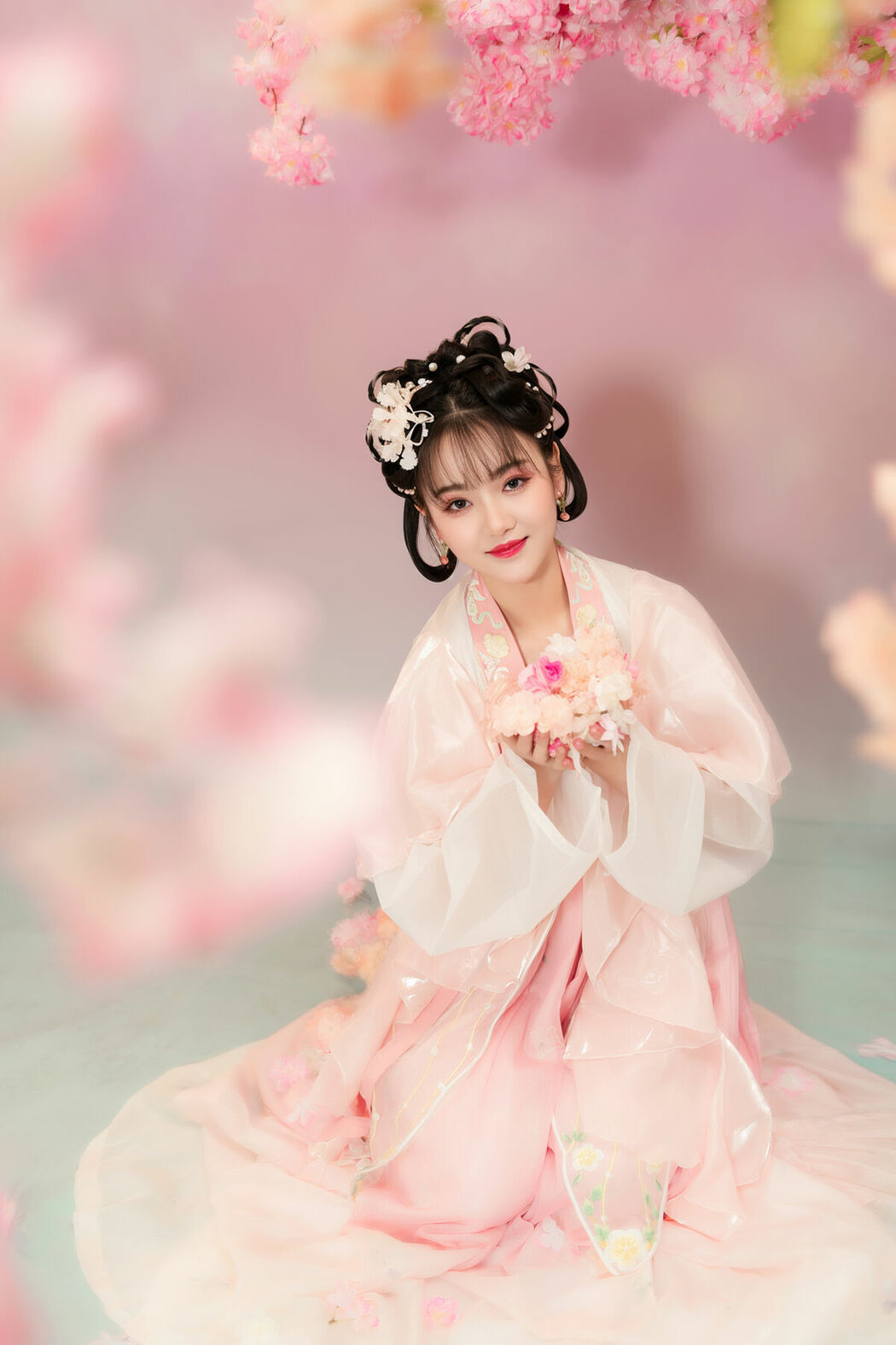 YiTuYu艺图语 Vol.10051 Zhu Ge (22P)