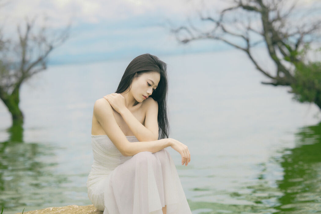 YiTuYu艺图语 Vol.10056 Xiao Yue (33P)
