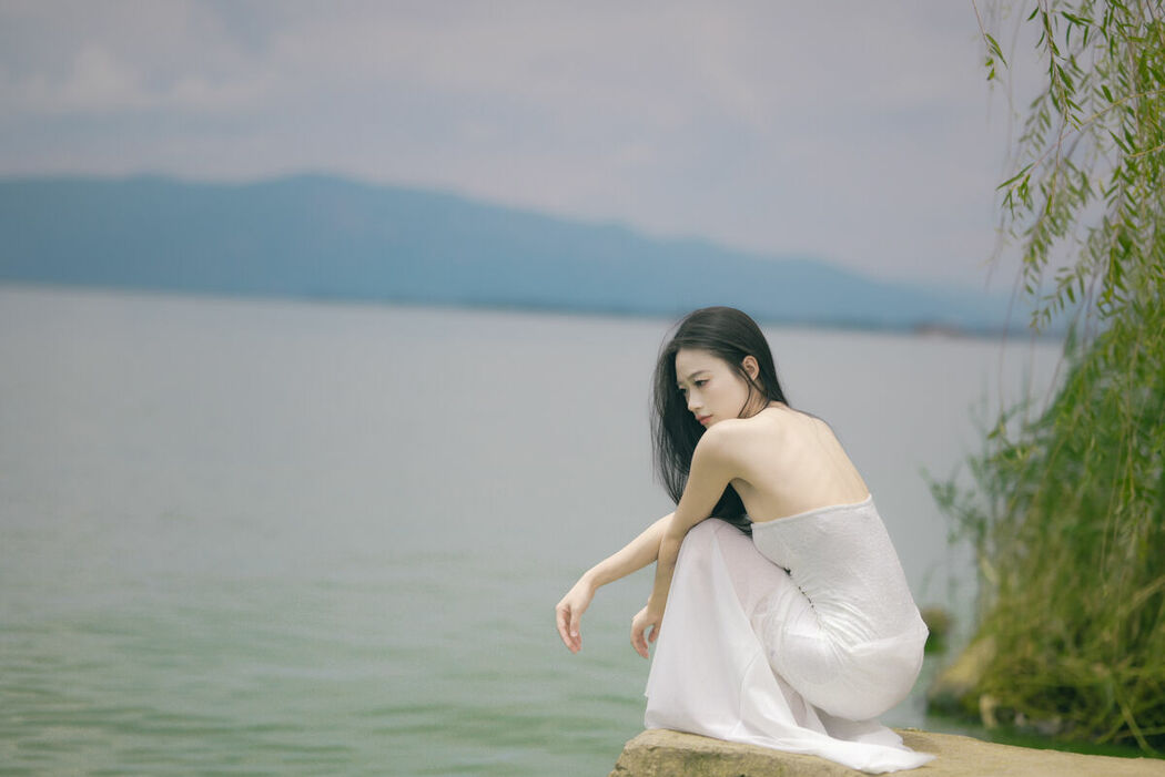 YiTuYu艺图语 Vol.10056 Xiao Yue (33P)