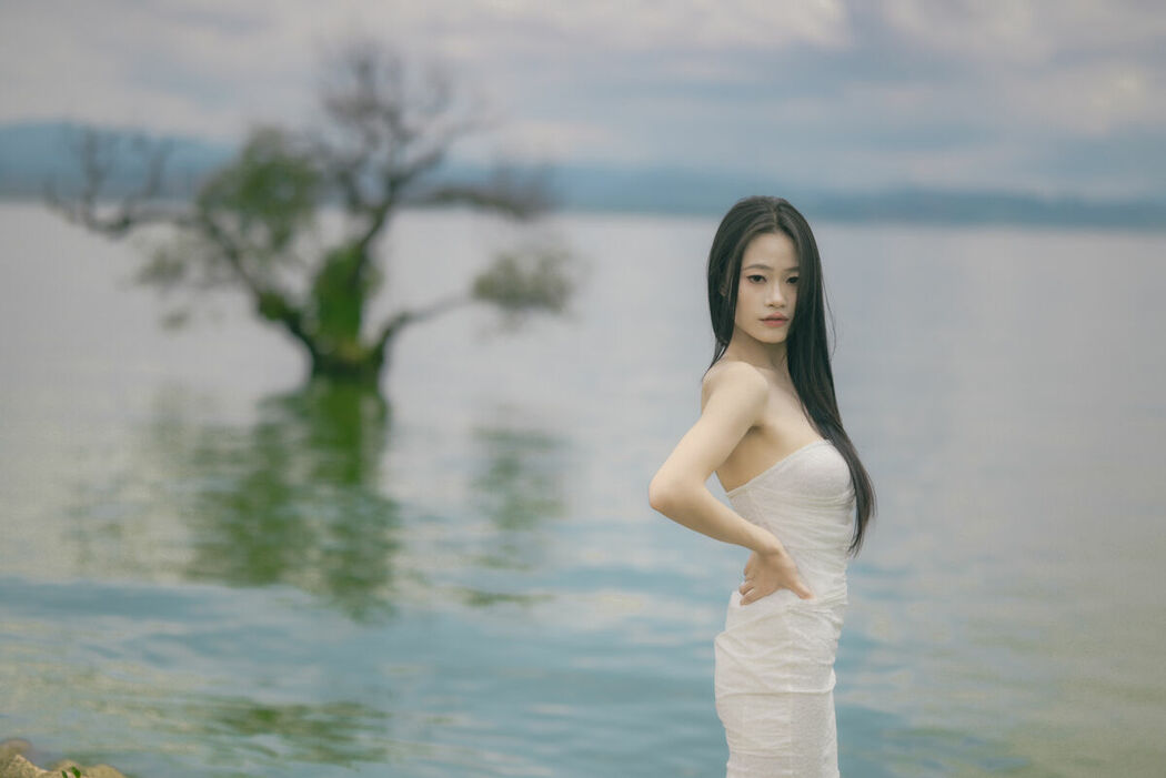 YiTuYu艺图语 Vol.10056 Xiao Yue (33P)