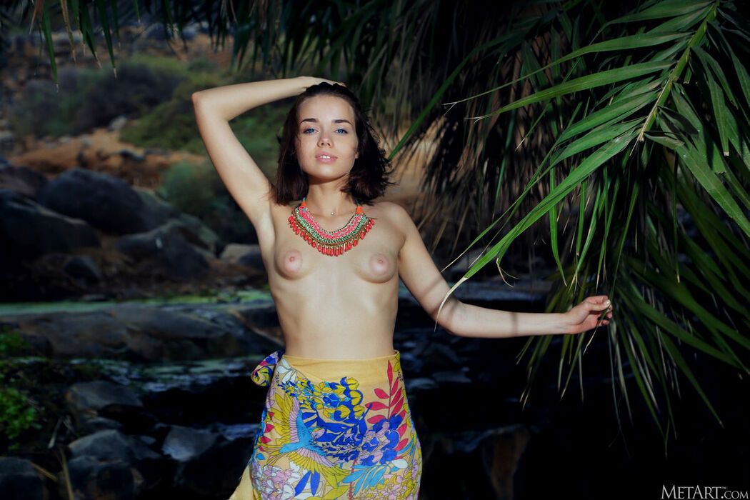 MetArt Keira Blue – Downstream (84P)