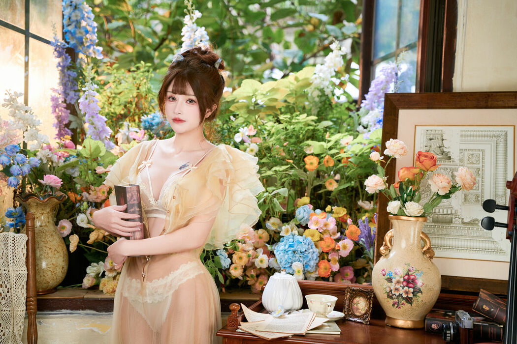 Coser@鹿八岁 – 深林的洁白花语 Part01 (54P – 1V)