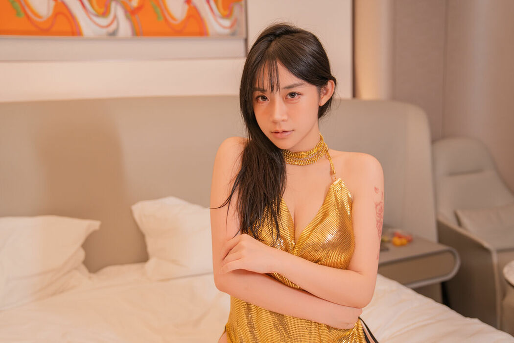 YiTuYu艺图语 Vol.10060 Yi Yuan Tong Xue Jodie (53P)