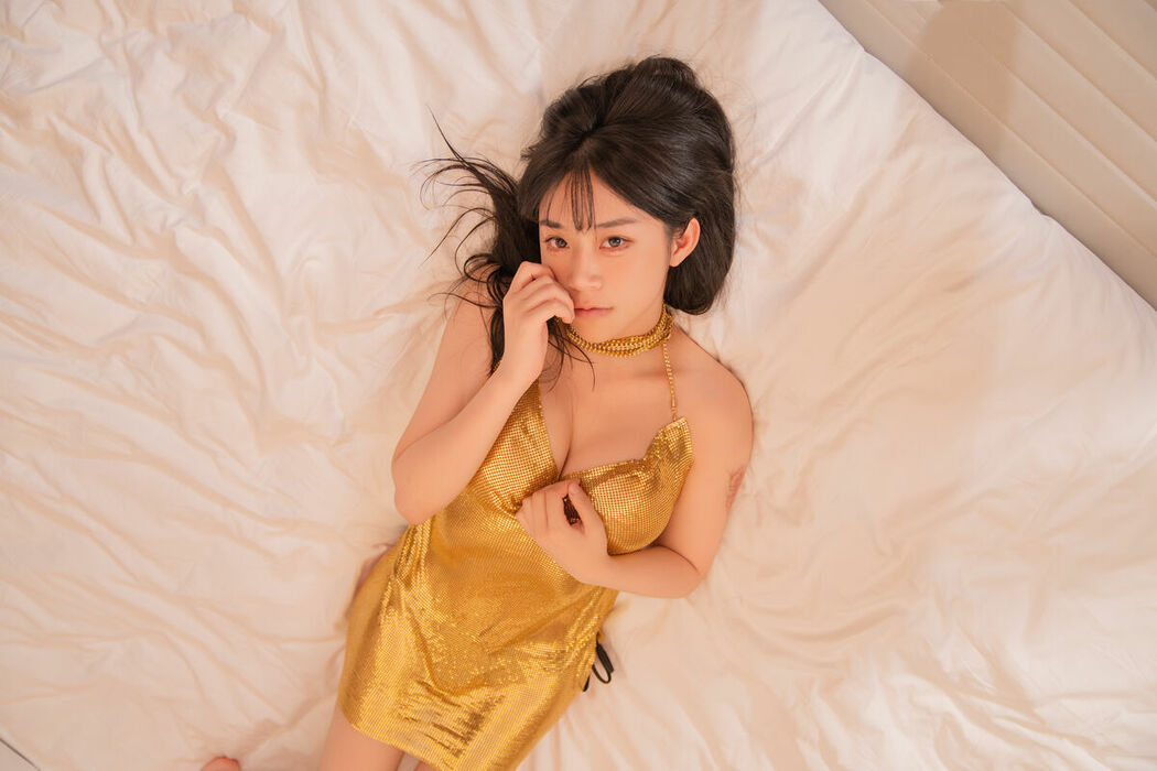 YiTuYu艺图语 Vol.10060 Yi Yuan Tong Xue Jodie (53P)