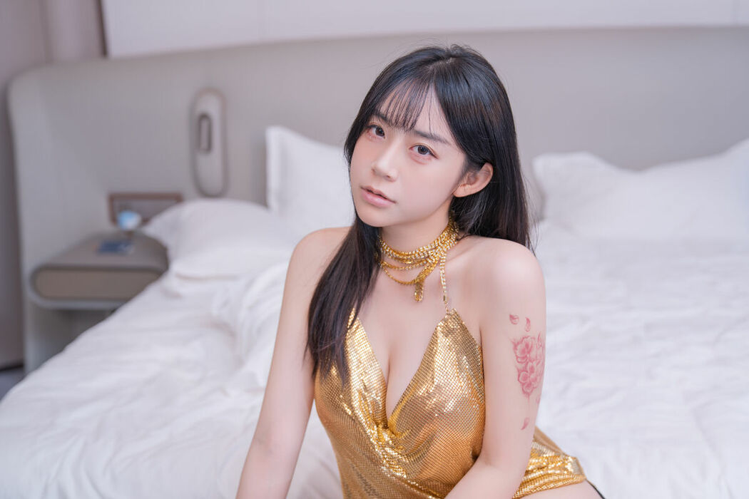 YiTuYu艺图语 Vol.10060 Yi Yuan Tong Xue Jodie (53P)