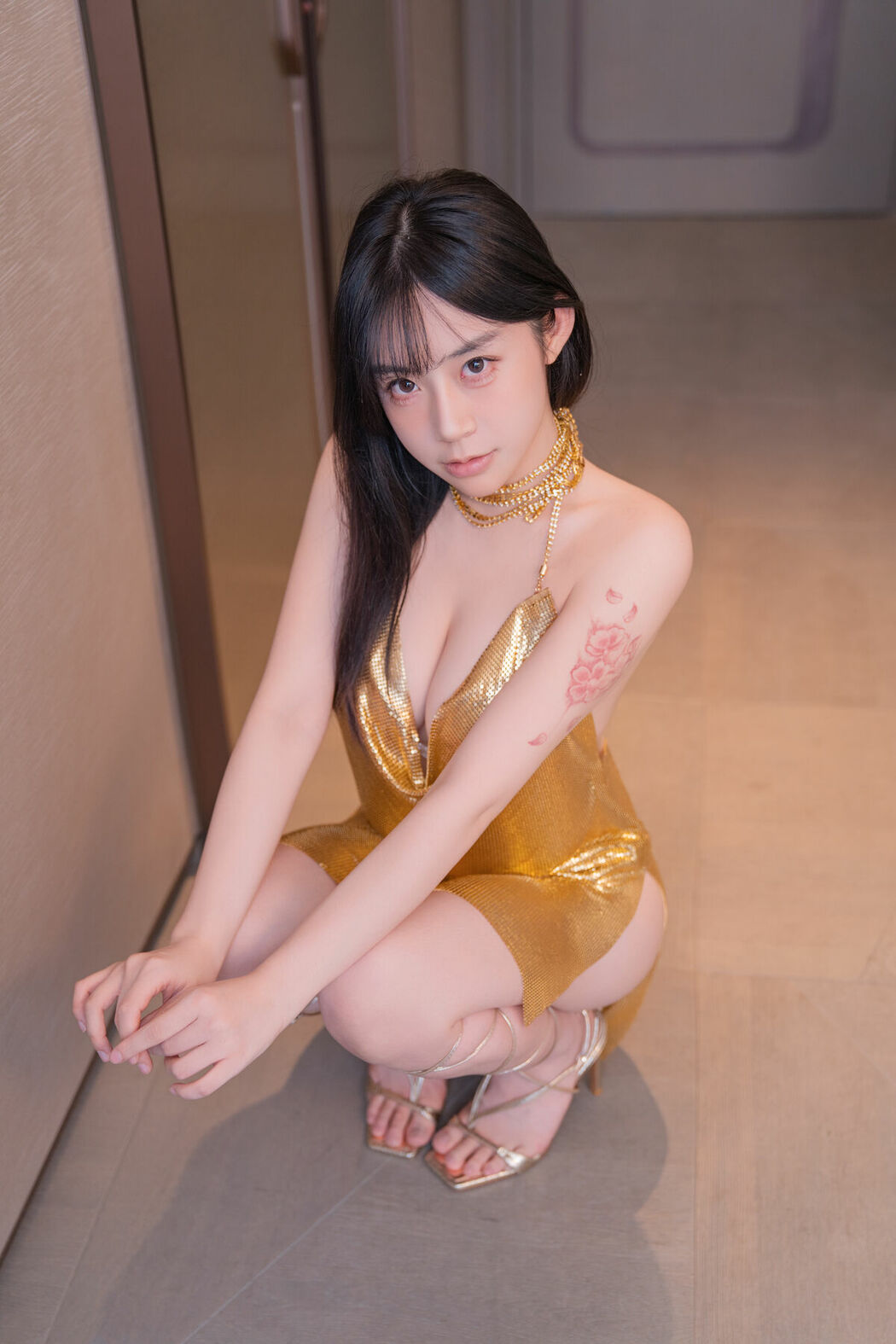 YiTuYu艺图语 Vol.10060 Yi Yuan Tong Xue Jodie (53P)
