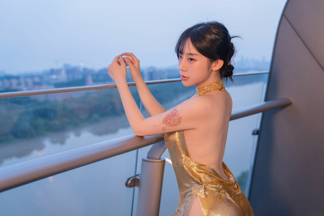 YiTuYu艺图语 Vol.10060 Yi Yuan Tong Xue Jodie (53P)